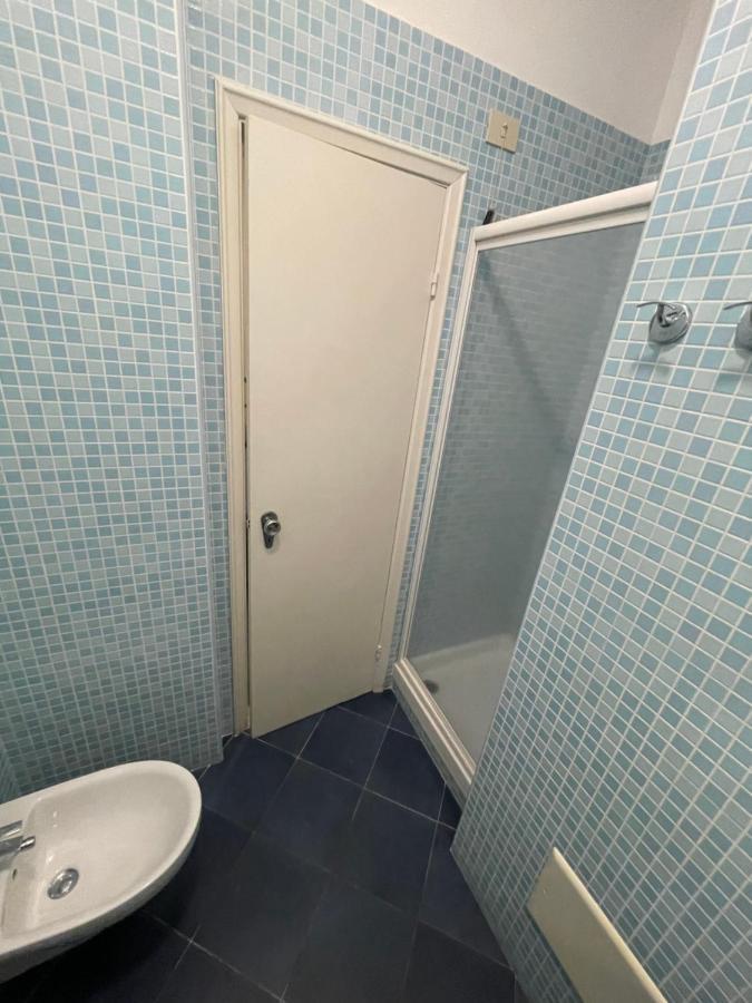 Hotel La Scogliera Кави ди Лаваня Екстериор снимка